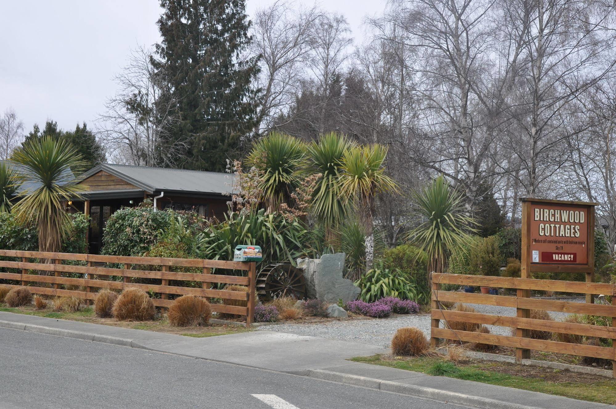 Birchwood Cottages Te Anau Esterno foto